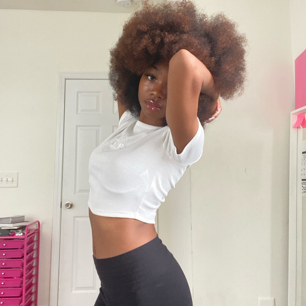 Angel Baby Crop Top😇 - Picture 2 of 6